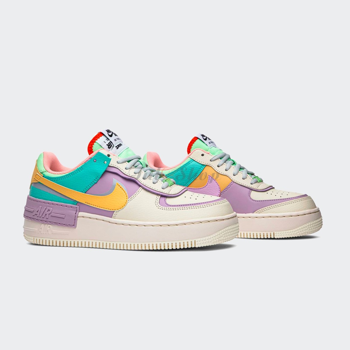Những đôi sneakers giá rẻ ai cũng nên có trong tủ giày Nike, Vans, Converse